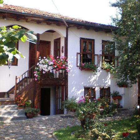 Hotel Tsutsovi House Kałofer Zewnętrze zdjęcie