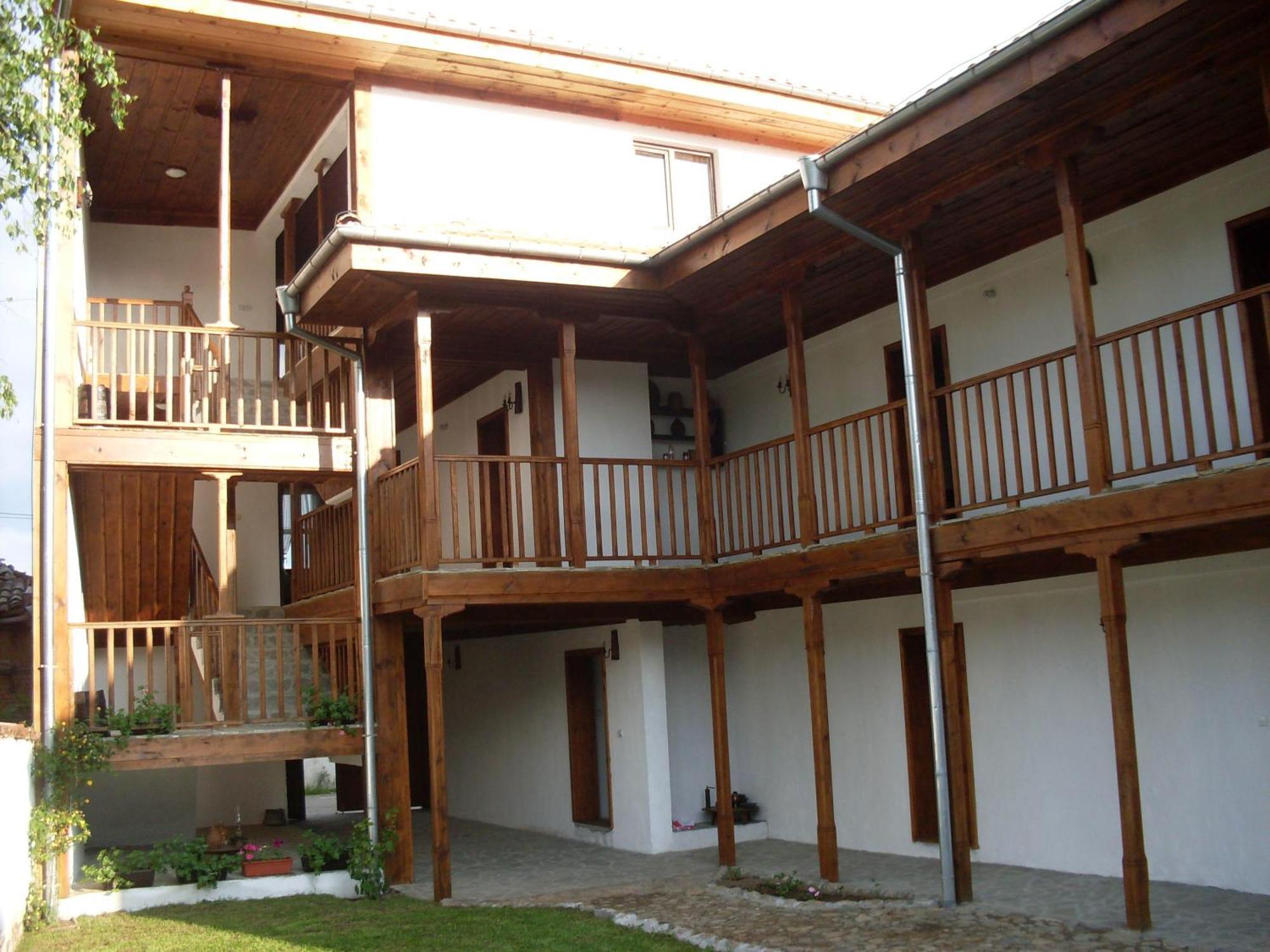 Hotel Tsutsovi House Kałofer Zewnętrze zdjęcie